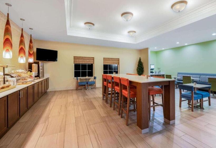 בית מלון כפרי La Quinta Inn & Suites By Wyndham Broussard   Lafayette Area