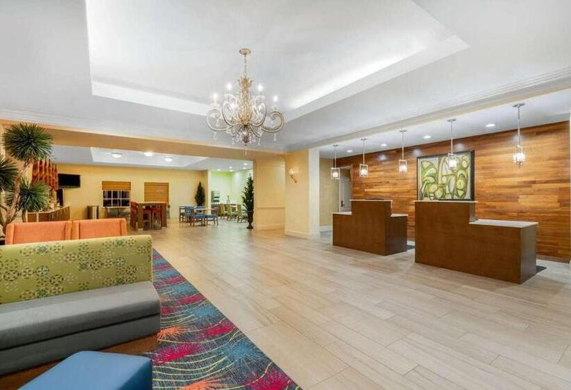 בית מלון כפרי La Quinta Inn & Suites By Wyndham Broussard   Lafayette Area