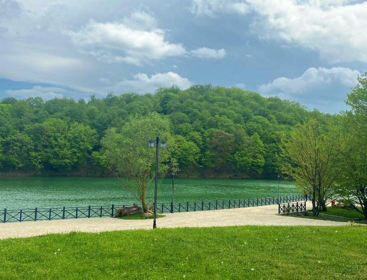 هتل Macara Lake Park
