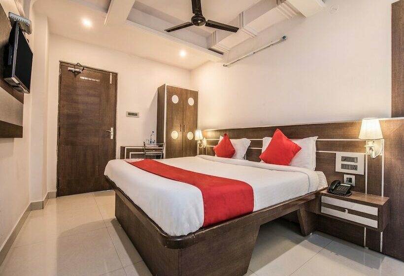 酒店 Madhura Inn By Oyo