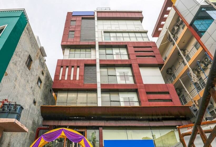 酒店 Madhura Inn By Oyo