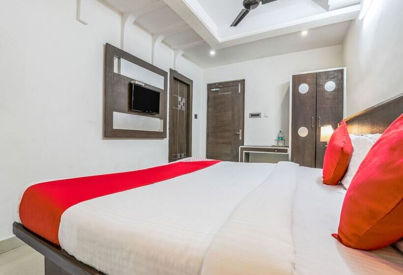 酒店 Madhura Inn By Oyo