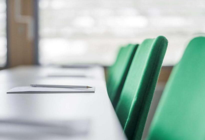 בית מלון כפרי Radisson Red , Oslo Airport