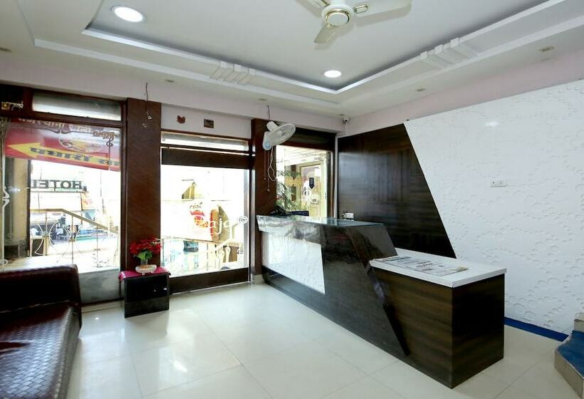 فندق Raja By Oyo Rooms