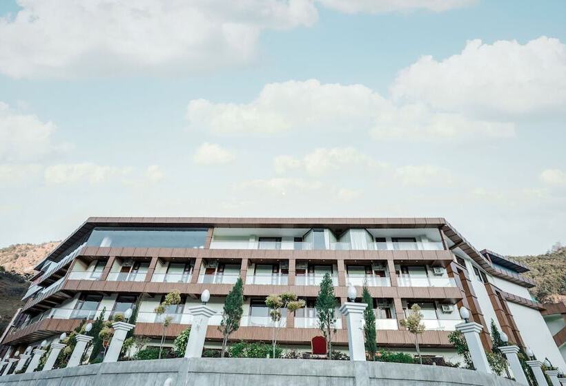 ホテル Regenta Resort Madhuganga Ukhimath