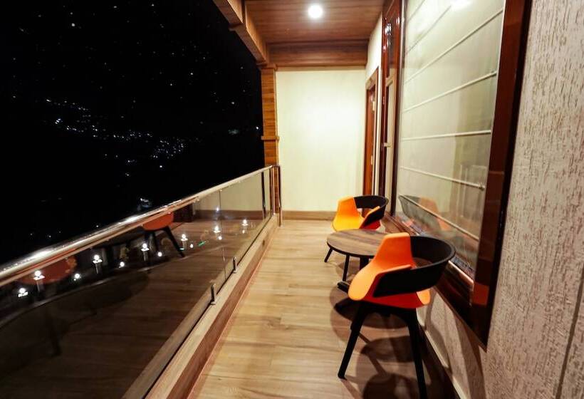 ホテル Regenta Resort Madhuganga Ukhimath