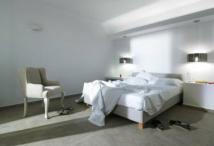 Отель Santa Maria Luxury Suites & Spa