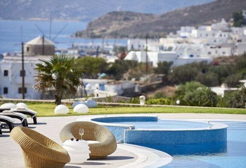 Отель Santa Maria Luxury Suites & Spa