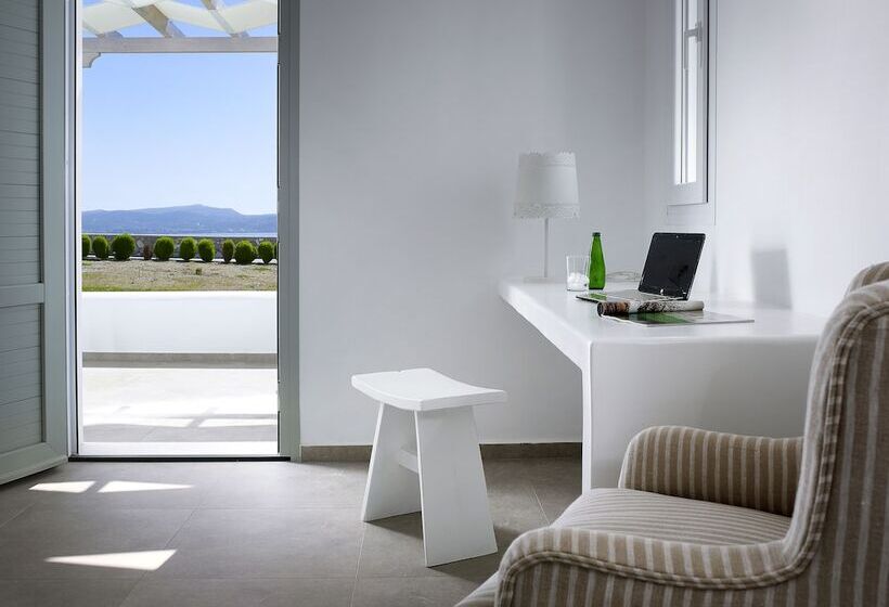 Отель Santa Maria Luxury Suites & Spa