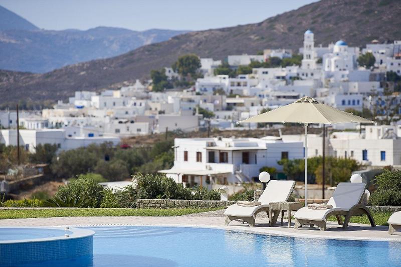 Отель Santa Maria Luxury Suites & Spa