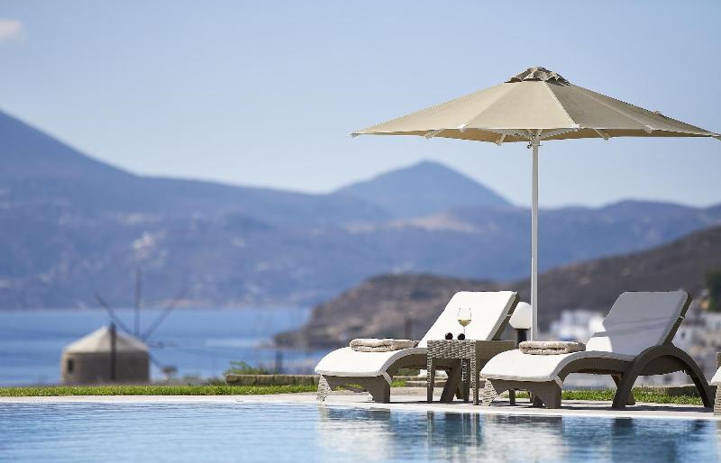 Отель Santa Maria Luxury Suites & Spa