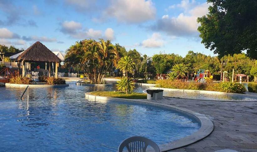 منتجع Iloa Condo