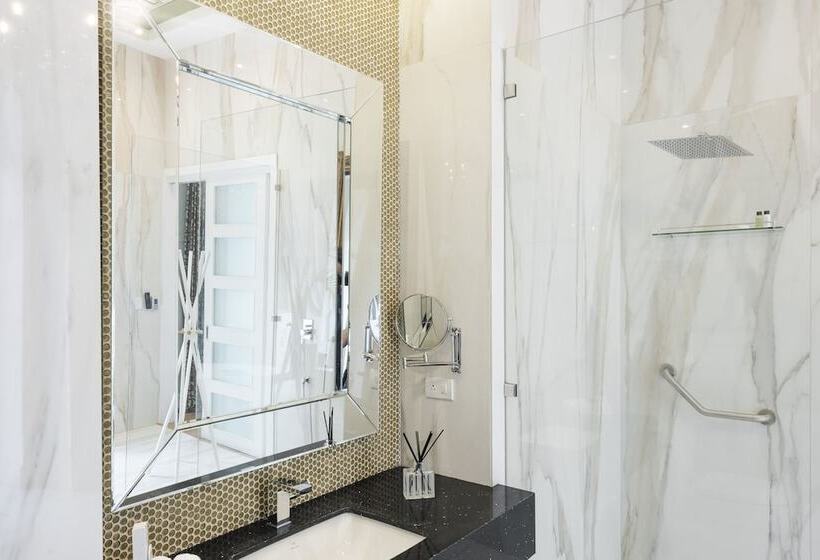 Itza Hotel Boutique Internacional