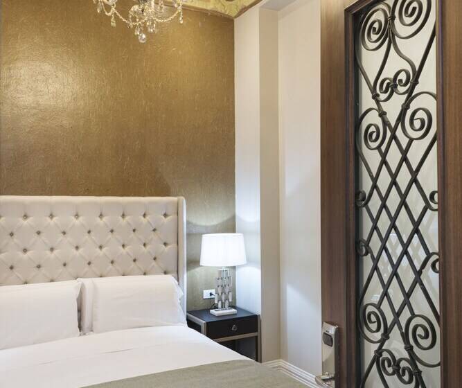 Itza Hotel Boutique Internacional