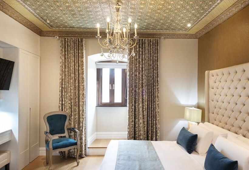 Itza Hotel Boutique Internacional