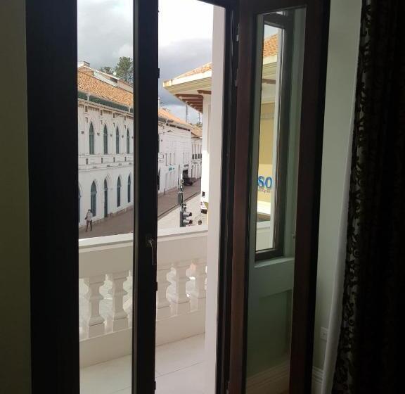 Itza Hotel Boutique Internacional