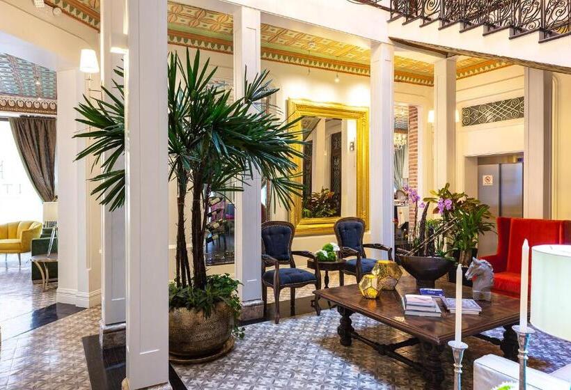 Itza Hotel Boutique Internacional