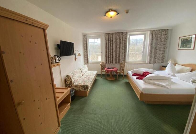 ペンション Das Muldenschlösschen   Gästehaus & Restaurant