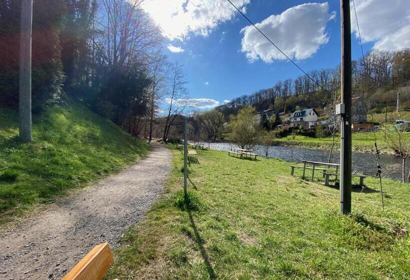 ペンション Das Muldenschlösschen   Gästehaus & Restaurant