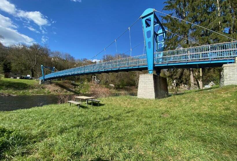 ペンション Das Muldenschlösschen   Gästehaus & Restaurant