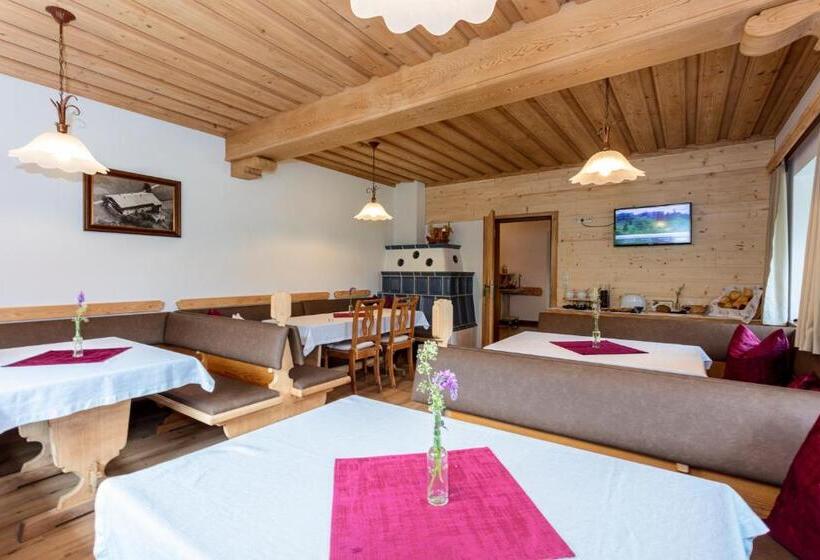 펜션 Der Pfindlhof