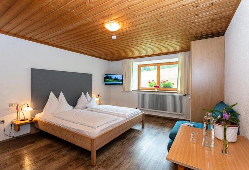 펜션 Der Pfindlhof