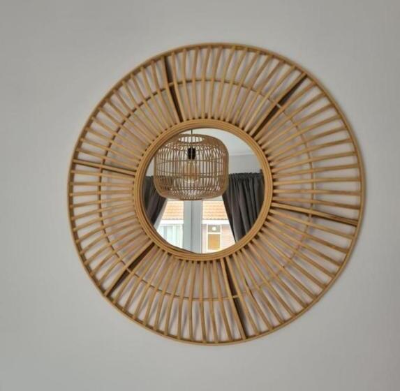 פנסיון Evy S Garden House