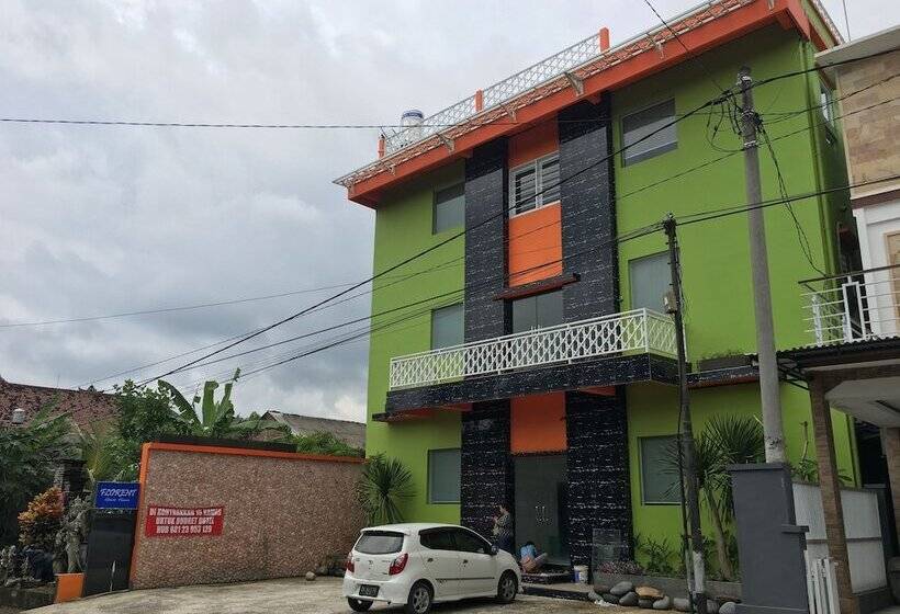 פנסיון Florent Guest House