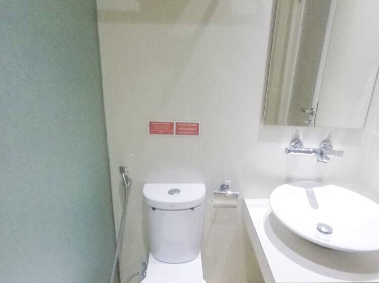 פנסיון Florent Guest House