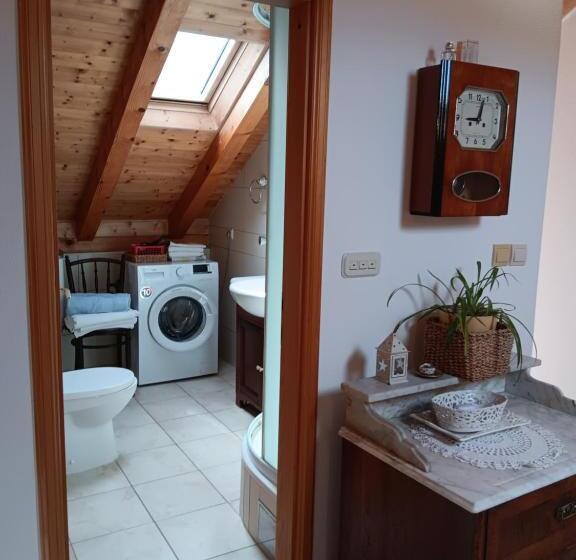 פנסיון Guest House Lucijo