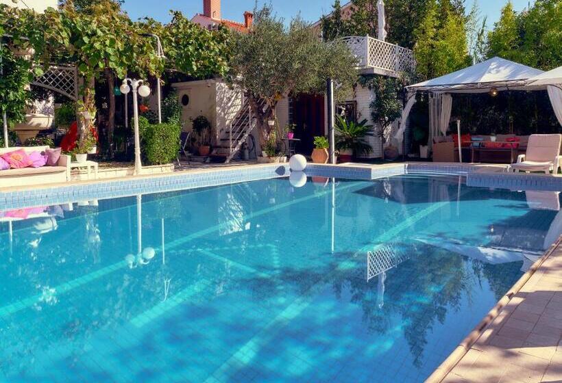 펜션 Guest House Villa Ines Annex