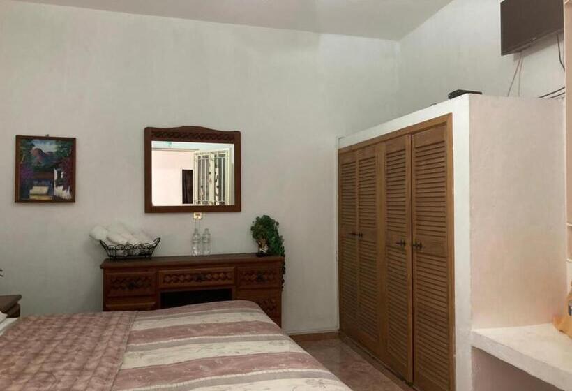 بنسيون Hostal Casa Blanca