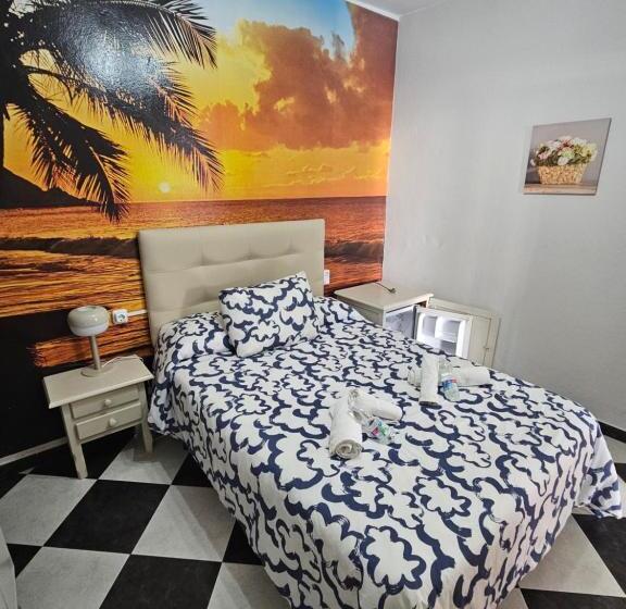 펜션 Hostal Sevillana Costa