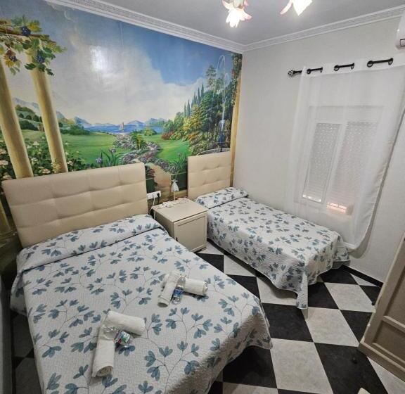 펜션 Hostal Sevillana Costa