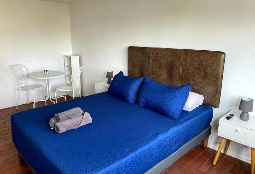 بنسيون Mondrian Santiago