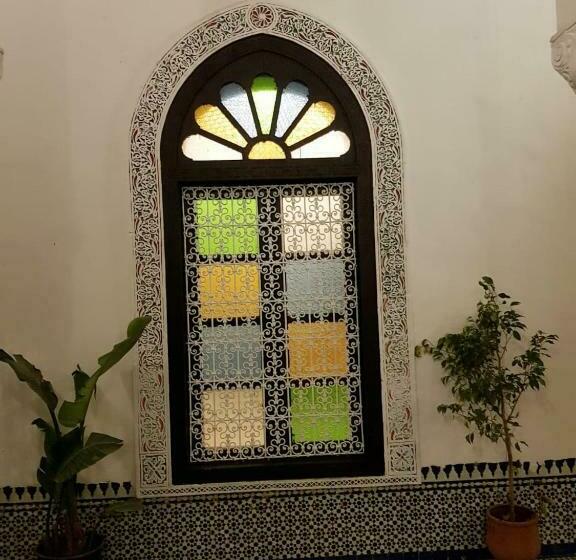 بنسيون Palais Alfirdaous Medina