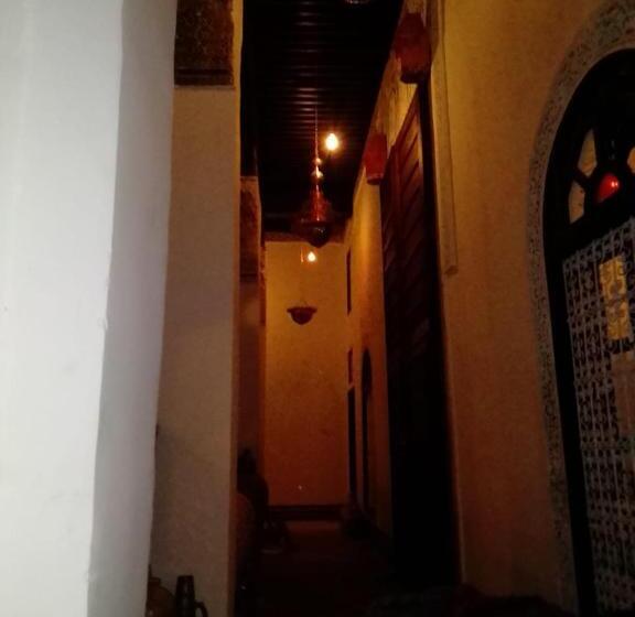 بنسيون Palais Alfirdaous Medina