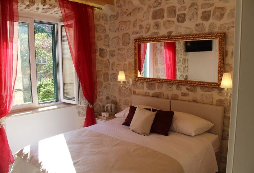 بنسيون Villa Sigurata Ii