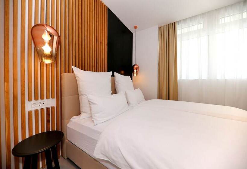 펜션 White Rooms Zadar 345