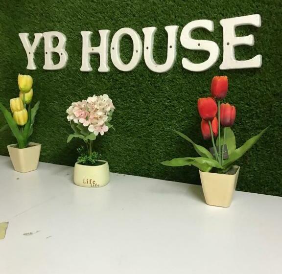 פנסיון Yb House