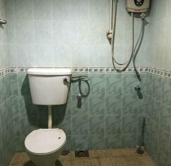 פנסיון Yb House