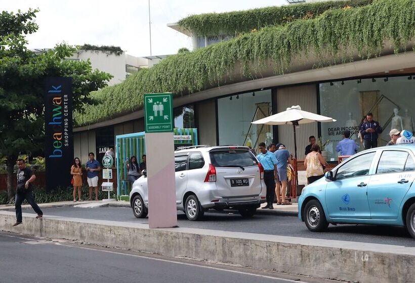 Amaris Hotel Legian Bali