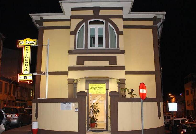 تختخواب و صبحانه Residencia Vale Formoso