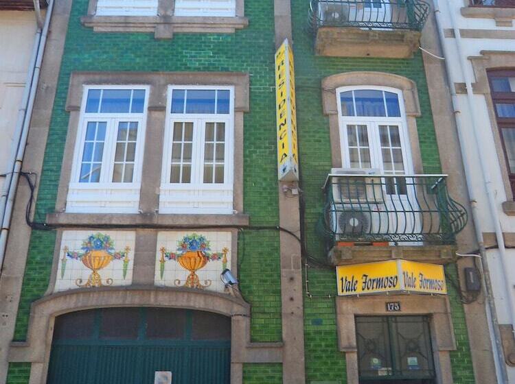 تختخواب و صبحانه Residencia Vale Formoso