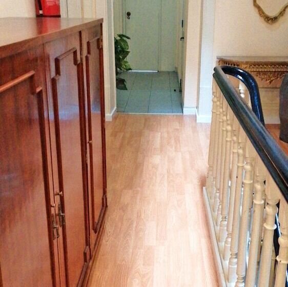 تختخواب و صبحانه Residencia Vale Formoso