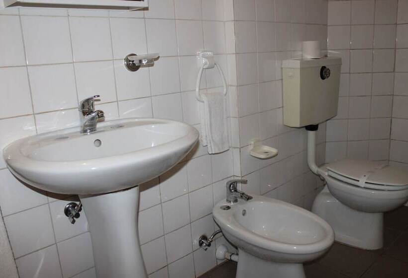 تختخواب و صبحانه Residencia Vale Formoso