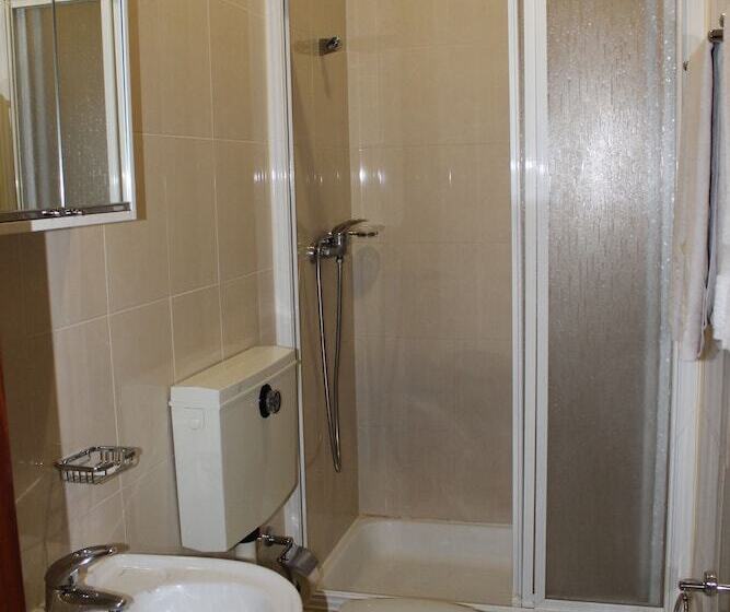 تختخواب و صبحانه Residencia Vale Formoso