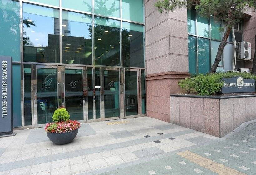 Brown Suites Residence