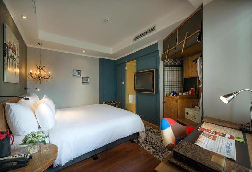 Bespoke Trendy Hotel Hanoi