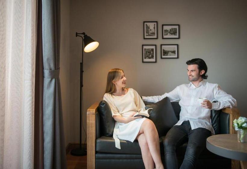 Bespoke Trendy Hotel Hanoi